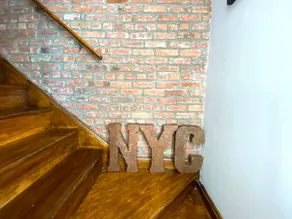 Three Bedroom West Village Townhouse - Image 2