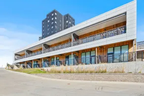 Near Wells Fargo Loft With Private Terrace and Gym - Image 5