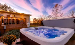 Pickleball*Hot tub*Speakeasy*Bourbon*Pet-Friendly - Image 2