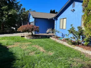 N. Pacific Little Blue House - Image 2