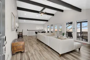 Lake Breeze Haven - Image 4