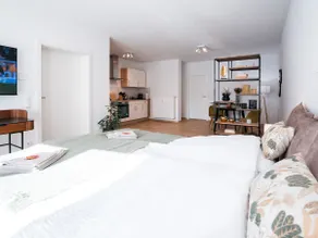 Apartment for 2 in the center: WiFi, kitchen, parking - Image 2