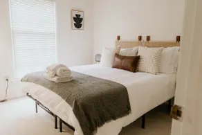 Boho 3/2 Matthews Home | 20 Min to Uptown - Image 2