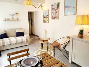 Refined apartment near the sea and shops - Image 3
