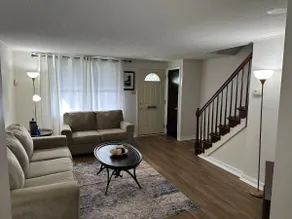 Cozy home near farm show complex & downtown - Image 2