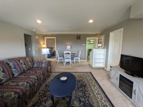One Bedroom Apartment in quiet neighborhood. - Image 4