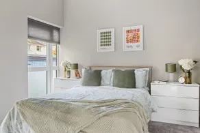 1-Bed Apt near Clifton NTU Campus - Prime Location - Image 5