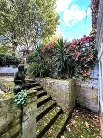 Kensington Garden Sanctuary - Image 3