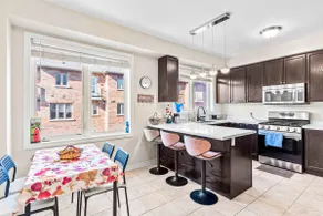 Spectacular & Sunny Home — 3 BR Oasis in Brampton - Image 3