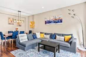 Spectacular & Sunny Home — 3 BR Oasis in Brampton - Image 2