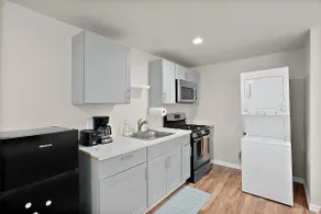 Cozy Cottage Comfort - Image 4
