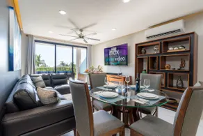 Beach access, 4 beds, 2 bedrooms, 2 bathrooms - Image 2