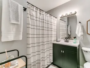 Modern 1BR/1BA Chic UrbanRetreat - Image 4