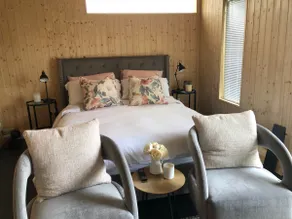 Hillside Cabin with private Hot Tub - Image 3