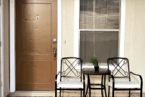 TXST Cozy and centrally located - Image 2