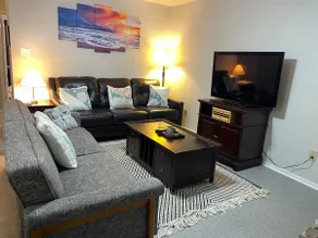 TXST Cozy and centrally located - Image 3