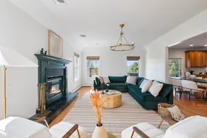 Elegant Home w/7BRs, Game Room, Luxury Yard, Pool - Image 2