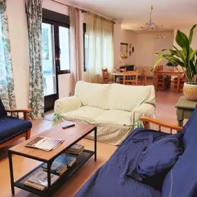 Alto Tajo • House with 50 m² living room and patio for 13 - Image 2