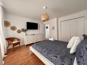 Large apartment in the city center. - Image 5