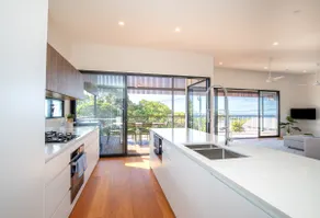 Float on Cylinder + Ocean Views + Sleeps 8 - Image 4