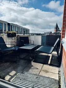 Apartment city view – terrace & city view - Image 2