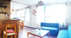 Family villa with pool - Image 3