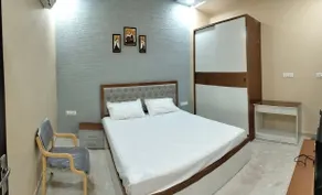 Pakhi's Homestay - Beautiful & Luxury Apartment - Image 3