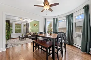 Roomy Apartment 10 miles from Chicago - Image 5