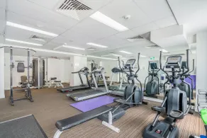 Elegance and Convenience 1br with free parking - Image 5