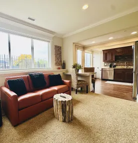Eastside Gem with sports court! - Image 2