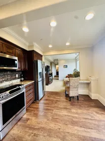Eastside Gem with sports court! - Image 5