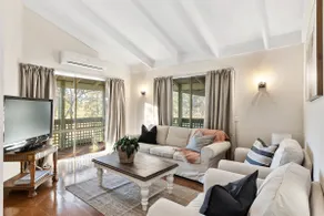 Baringa Cottage Mansfield - Image 3