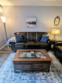 Rustic Bungalow - Image 3