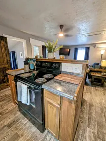 Rustic Bungalow - Image 5