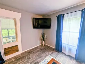 Rustic Bungalow - Image 2