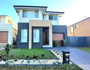 Delightful 2-level home in Bardia - Image 3