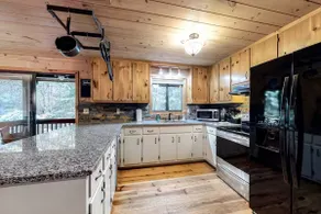 Woodglen Hideaway - Image 4