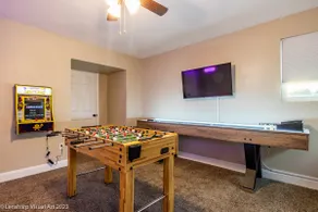35 Mins to Yosemite| 4BD:2BTH | Game Room | Hottub - Image 4