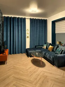Luxury home close to center B - Image 2