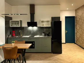 Luxury home close to center B - Image 4
