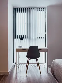Modern 1-Bed Apartment | Parking & Fast WiFi - Image 3