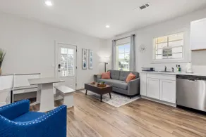 Private Unit near Auburn & RTJ | Comfortable Stay - Image 2