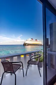 Cozy 1 BR OceanView 5* Location - Image 2