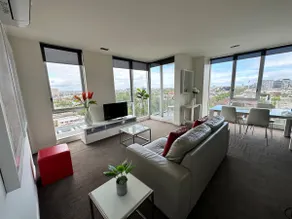 East Melbourne - Large 2 bedroom Apt 1013 KN - Image 2