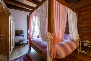 Cabin in the mountains - Image 2