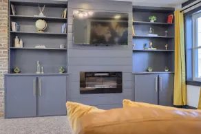 Modern Apt by Train Station | Downtown Lancaster - Image 5
