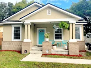 Urban Bungalow 5min to Ever-bank field - Image 2