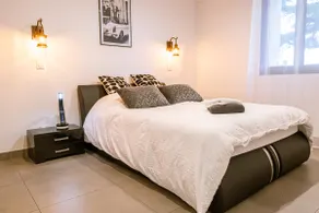 Spacious 3-bedroom Large - Image 4