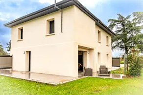 Spacious 3-bedroom Large - Image 2