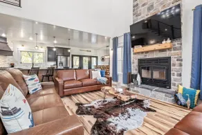 Family Luxury at Patoka Lake HOT TUB POOL table - Image 5